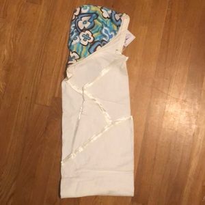 NIP Little Giraffe hooded towel